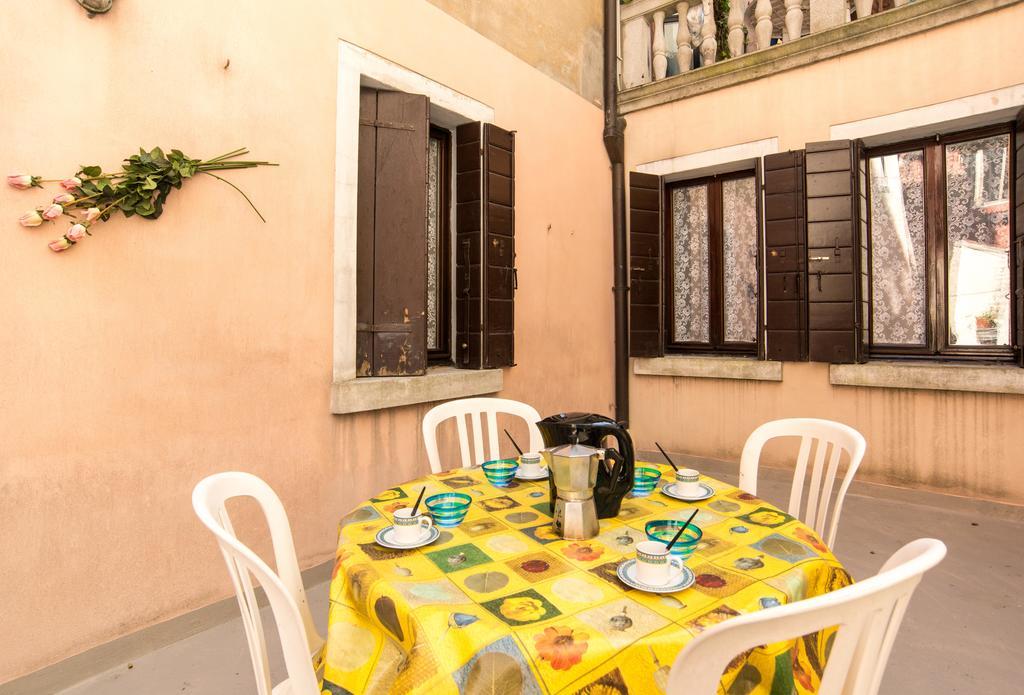 Lustraferi Apartment Veneţia Exterior foto